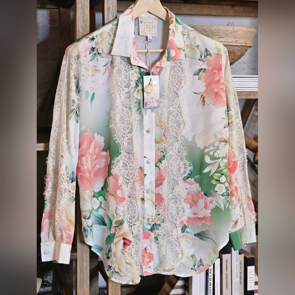 Johnny Was Ruksana Silk Button Down Shirt NWT Size S